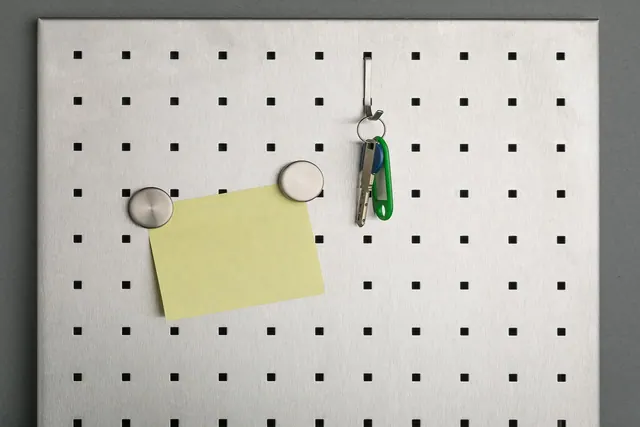 sticky notes, sticky note, yellow, key, memory, meeting, news, niro, stainless steel, adhesive note, notepad, office accessories, note, memo, stickies, notes, handout, office. Customer interviews trends 2027: facts and context
