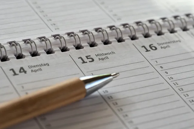 calendar, meeting, planning, scheduling, time management, tasks, agenda, schedule, time planning, to organize, daily plan. Three calendars decide whether a launch plan holds together