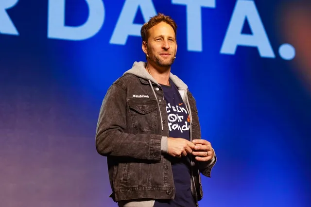 Or Offer - founder and CEO of Similarweb. Minimum viable offer mistakes in the proof, price and exit